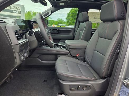 New 2026 Chevrolet Suburban RST AWD/4WD image 7