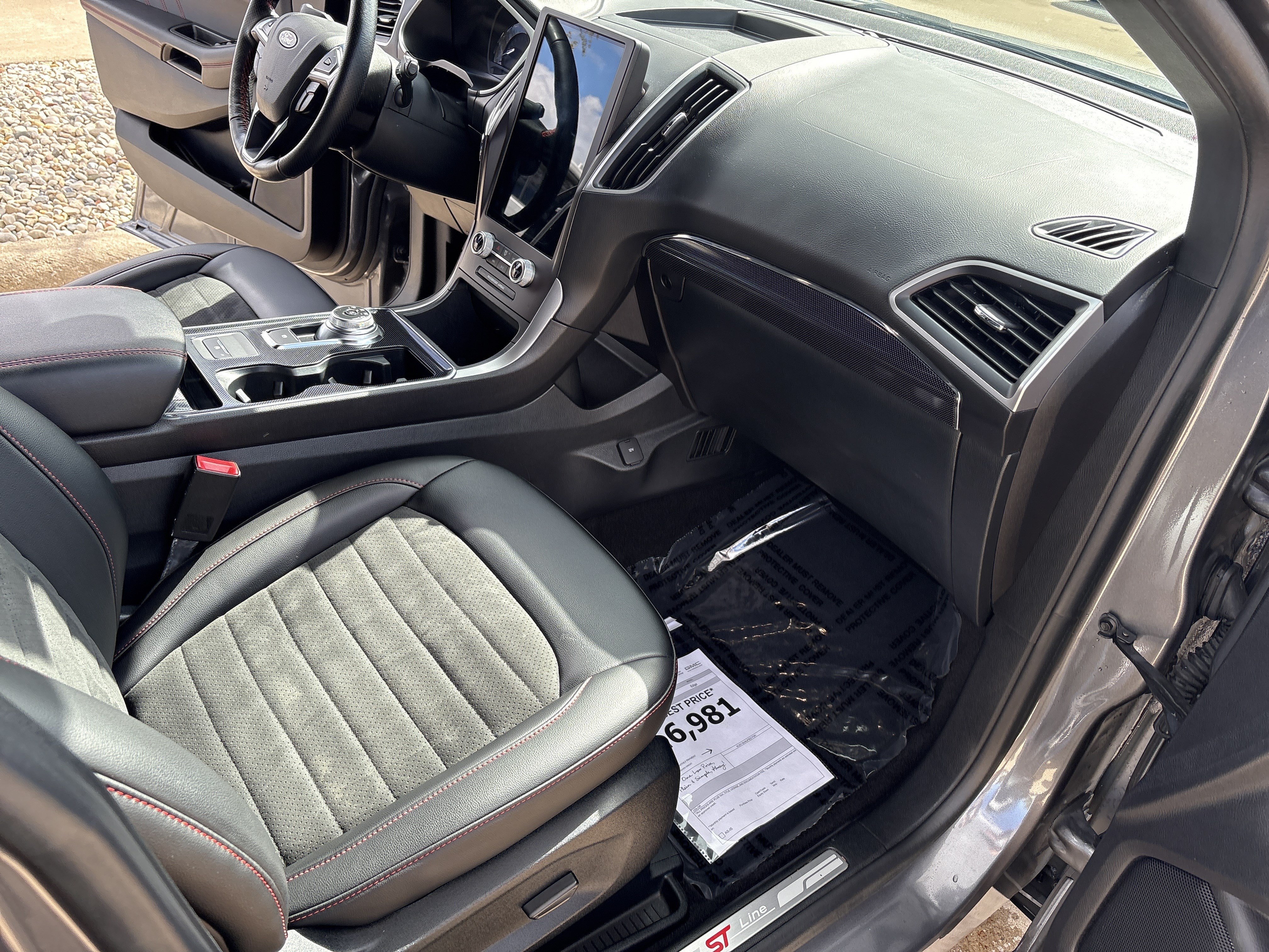 Used 2021 Ford Edge ST-Line AWD/4WD image 21