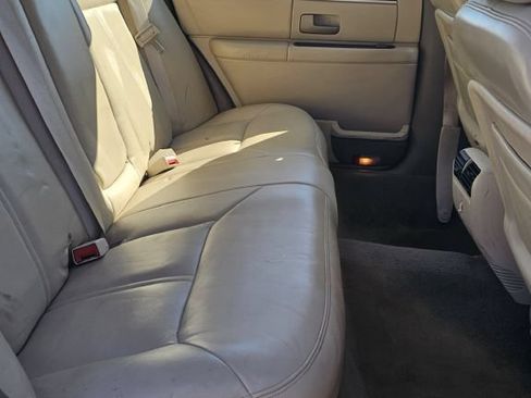 Used 2003 Lincoln Town Car Cartier RWD image 11