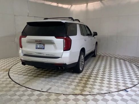 Used 2024 GMC Yukon Denali AWD/4WD image 2