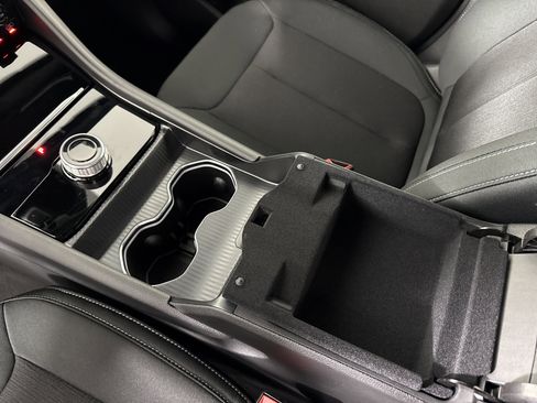 New 2025 Jeep Grand Cherokee L Laredo image 20