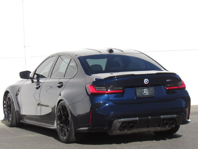 Used 2023 BMW M3 w/ M Carbon Exterior Package RWD image 5