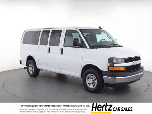 Used 2025 Chevrolet Express 3500 LT w/ LT Preferred Equipment Group image 1