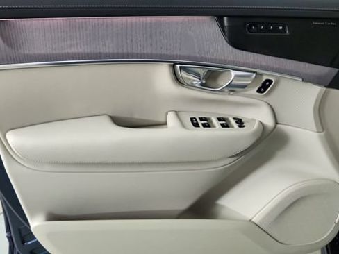 New 2026 Volvo XC90 T8 Ultra AWD/4WD image 9
