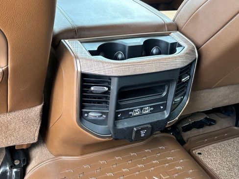 Used 2022 RAM 2500 Limited AWD/4WD image 16