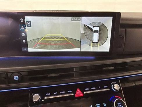 Certified 2025 Hyundai Santa Fe Calligraphy FWD image 24
