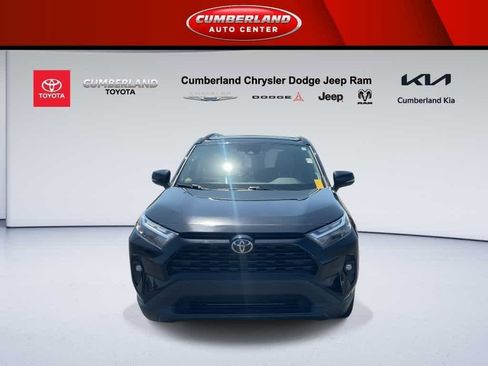 Used 2022 Toyota RAV4 XLE Premium image 3