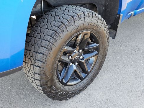 Certified 2022 Chevrolet Silverado 1500 LT Trail Boss w/ LT Trail Boss Premium Package AWD/4WD image 14