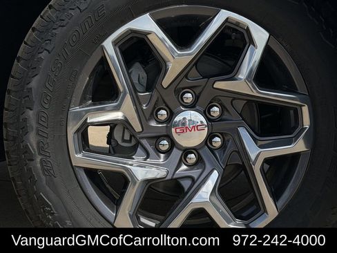 New 2026 GMC Sierra 1500 SLT AWD/4WD image 9