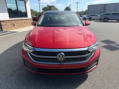 Used 2024 Volkswagen Jetta SE w/ Panoramic Sunroof Package FWD image 12