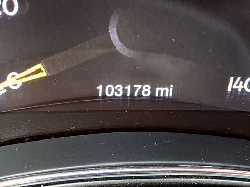 Used 2019 Jeep Grand Cherokee Limited w/ Luxury Group II image 24