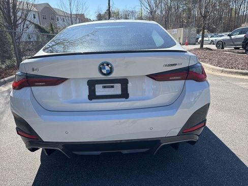 Used 2023 BMW i4 eDrive40 w/ M Sport Package image 6