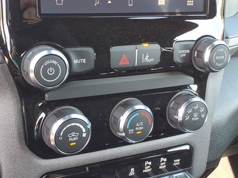 New 2026 RAM 1500 Tradesman AWD/4WD image 31