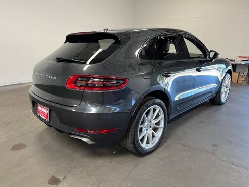 Used 2017 Porsche Macan AWD/4WD image 3
