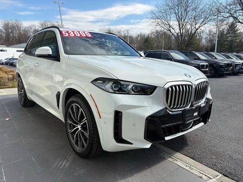 Used 2024 BMW X5 xDrive40i w/ M Sport Package image 5