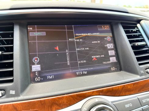 Used 2017 INFINITI QX80 4WD w/ Deluxe Technology Package image 28