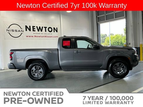 Used 2025 Nissan Frontier SV RWD image 4