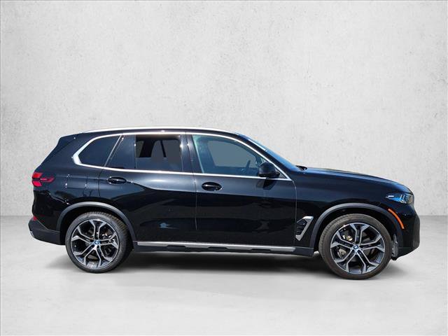 Used 2024 BMW X5 xDrive50e w/ Premium Package AWD/4WD image 4