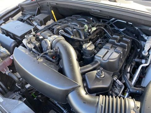 Used 2025 Dodge Durango GT AWD/4WD image 13