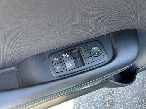 Used 2015 Dodge Challenger R/T Scat Pack RWD image 15