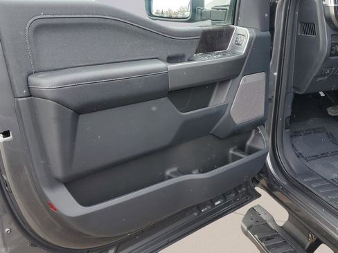 New 2026 Ford F250 Lariat w/ Black Appearance Package image 18