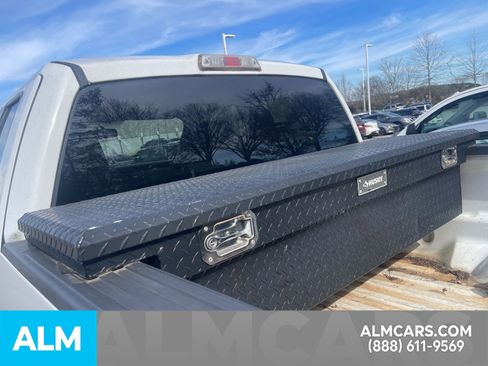 Used 2011 Ford F150 XLT w/ XLT Chrome Pkg image 6