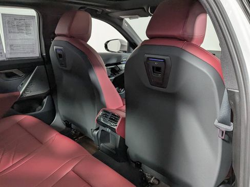 Used 2025 BMW 530i xDrive 530i xDrive w/ M Sport Package image 40