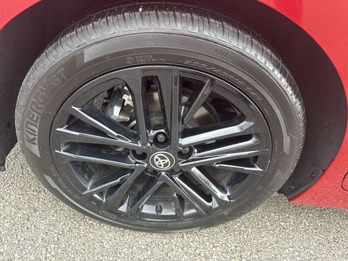 Certified 2025 Toyota Camry SE image 10