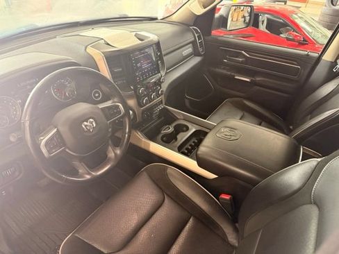 Used 2019 RAM 1500 Laramie AWD/4WD image 7