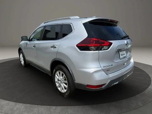 Used 2018 Nissan Rogue SV AWD/4WD image 6
