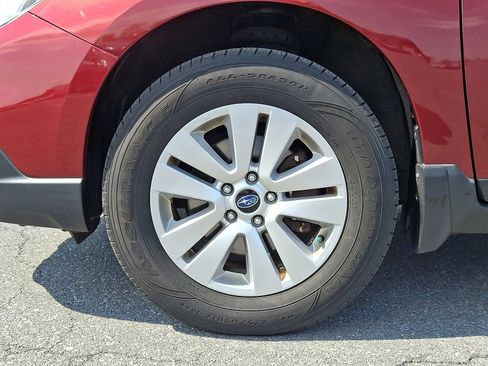 Used 2017 Subaru Outback 2.5i Premium AWD/4WD image 9