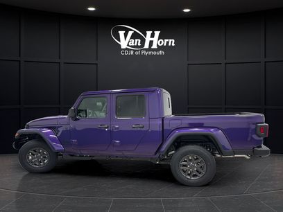 New 2026 Jeep Gladiator Sport
