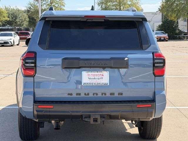 Certified 2025 Toyota 4Runner SR5 AWD/4WD image 5