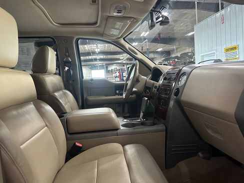 Used 2006 Ford F150 Lariat image 9