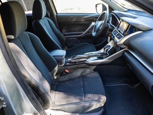 Used 2020 Mitsubishi Eclipse Cross ES FWD image 25