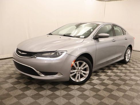 Used 2015 Chrysler 200 Limited FWD image 1