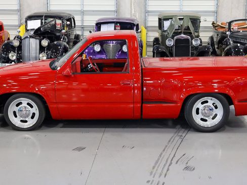 Used 1988 Chevrolet Silverado 1500 2WD Regular Cab image 10