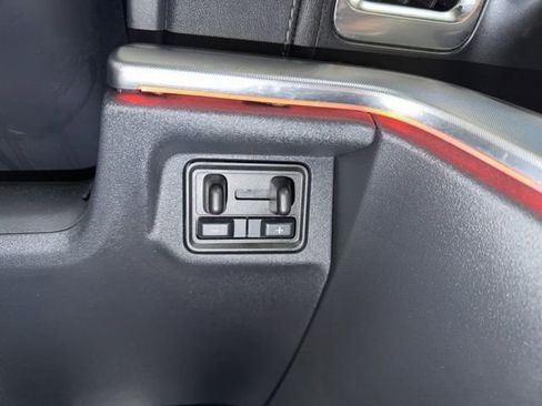 Used 2025 Ford Expedition Platinum AWD/4WD image 24