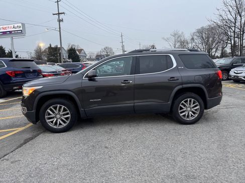 Used 2017 GMC Acadia SLE image 21