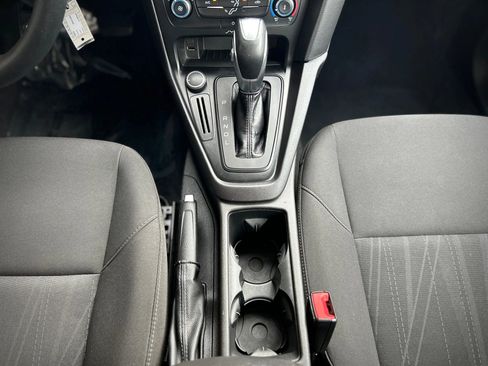 Used 2016 Ford Focus SE image 17