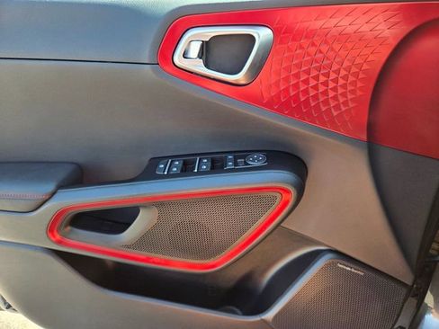 Used 2020 Kia Soul GT-Line Turbo FWD image 17