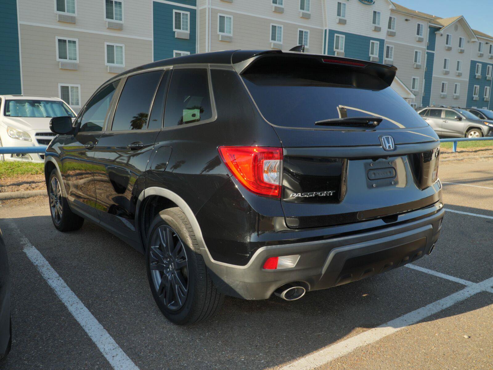Used 2021 Honda Passport EX-L image 5