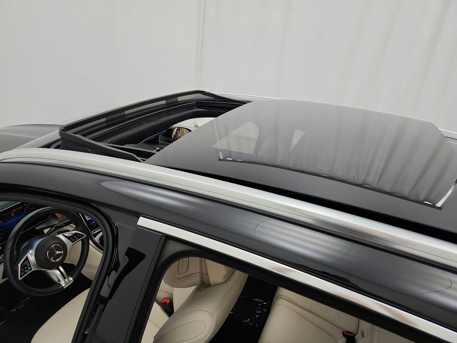 Used 2023 Mercedes-Benz GLC 300 image 11