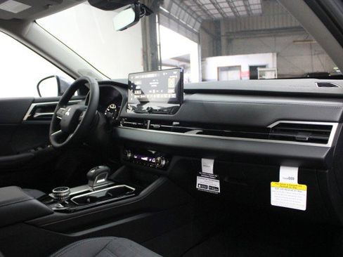 New 2026 Mitsubishi Outlander SE FWD image 17