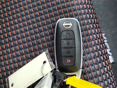 New 2026 Nissan Kicks SR w/ Illumination Package image 27