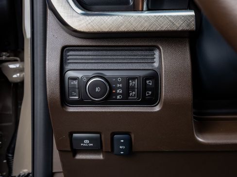 Used 2026 Ford F250 King Ranch w/ Chrome Package image 21