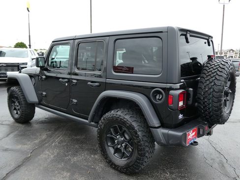 Used 2024 Jeep Wrangler Unlimited Sport AWD/4WD image 7
