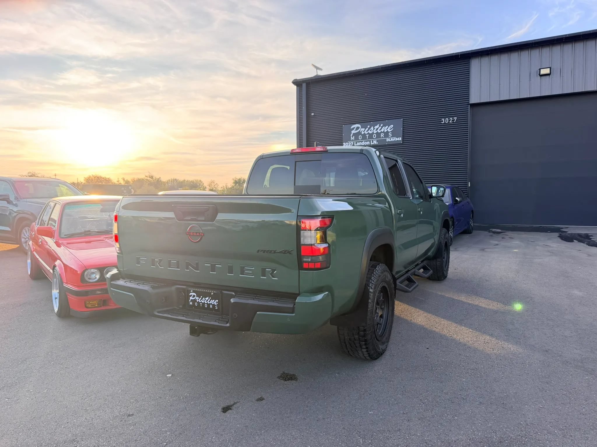 Used 2024 Nissan Frontier PRO-4X w/ Pro Convenience Package AWD/4WD image 4