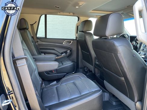 Used 2020 GMC Yukon Denali w/ Denali Premium Package image 9