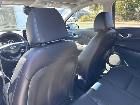 Used 2022 Hyundai Kona Limited AWD/4WD image 21